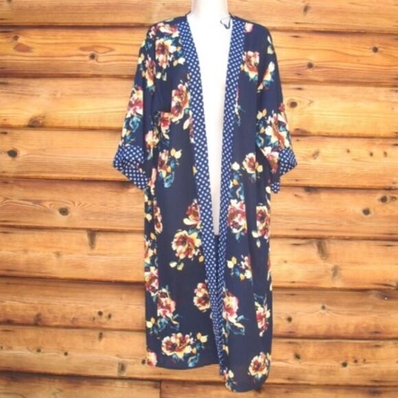 NWT  Blue Floral Kimono - Picture 2 of 8